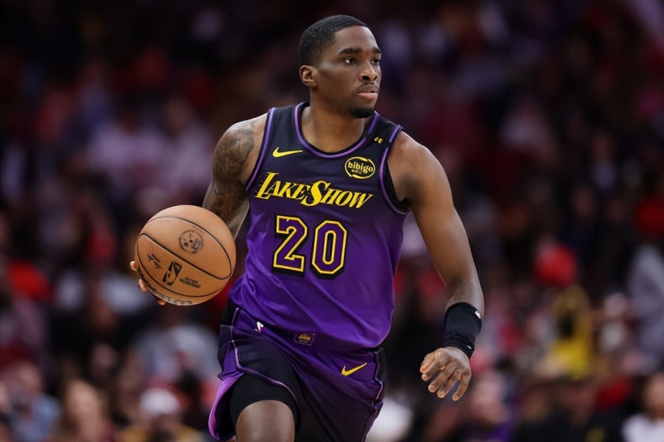 Doinb重要时刻战术调整,湖人带队取胜!的简单介绍 Doinb重要时刻战术调整,湖人带队取胜!的简单介绍