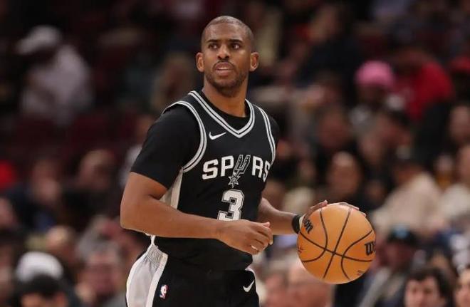 包含圣保罗训练开放日,最后时刻战术微调引观众欢呼,全明星赛在即,轮换策略被讨论的词条 包含圣保罗训练开放日,最后时刻战术微调引观众欢呼,全明星赛在即,轮换策略被讨论的词条