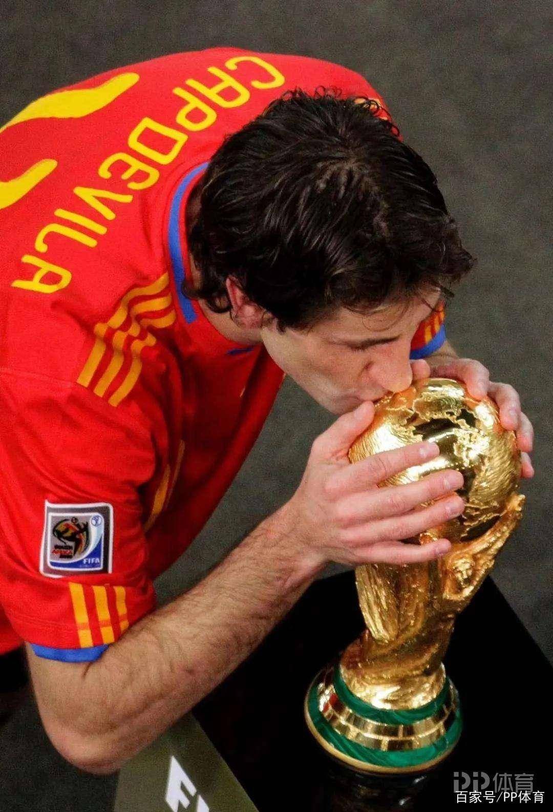 爱游戏 -训练课后西班牙人备战亚冠;主帅复盘细节流出;管理层满意;轮换策略被讨论(训练兵受难林克)