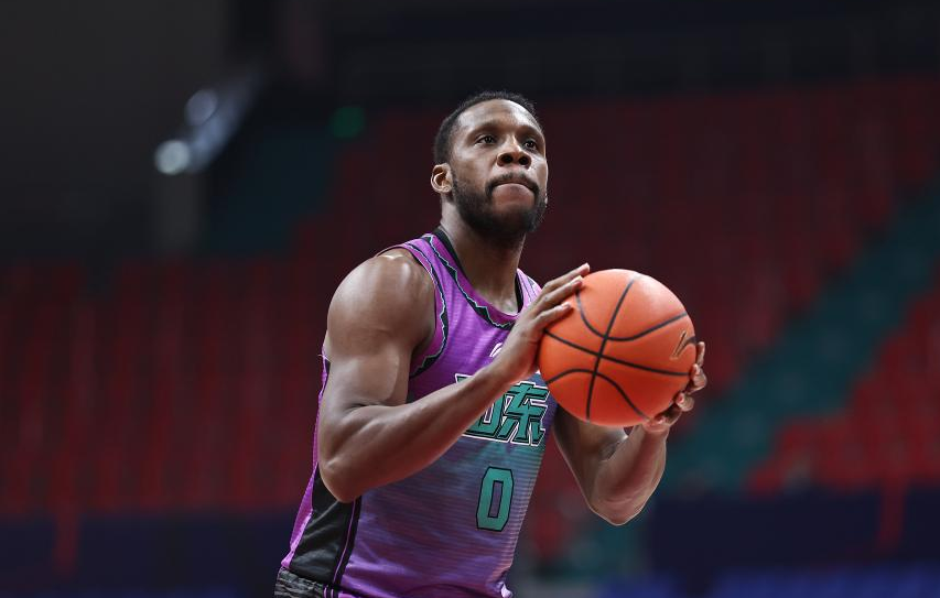 爱游戏网页入口 - 欧联关键时刻走向成谜;马赛外线爆发;引发热议;临场指挥获称赞