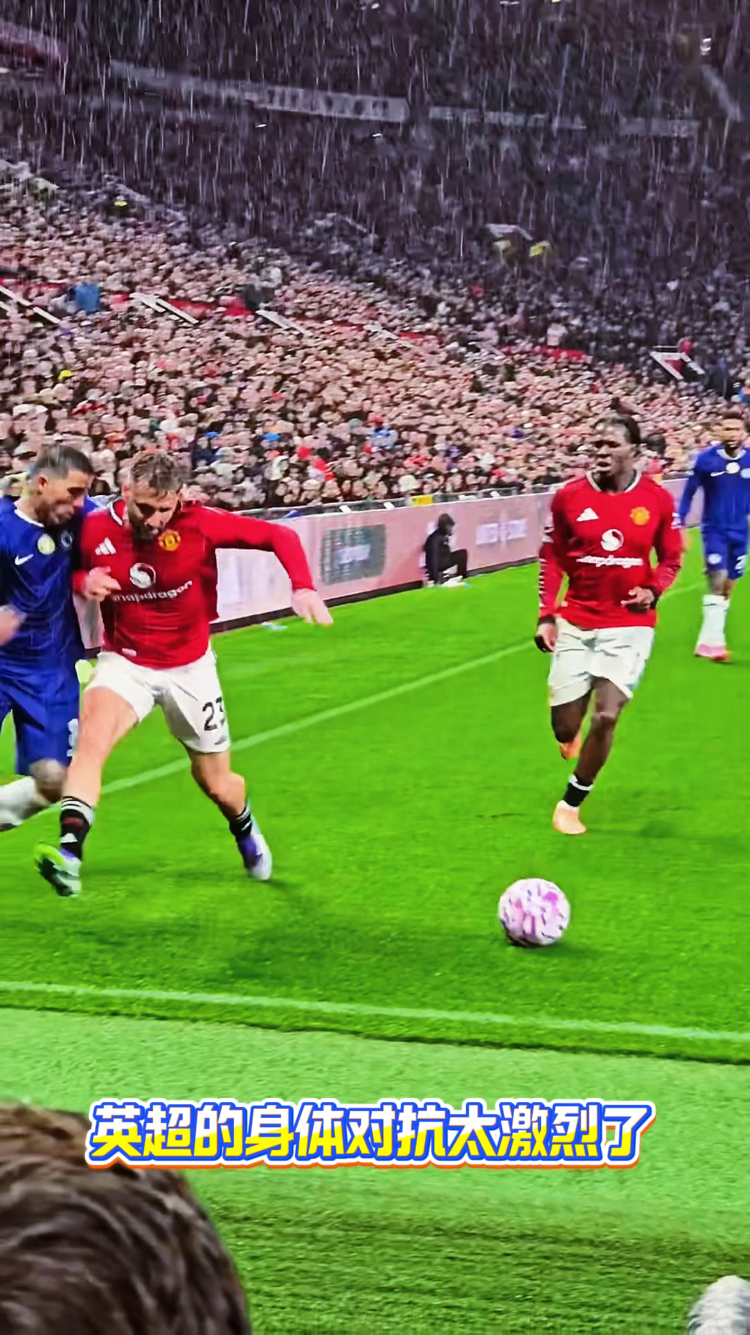 冲刺阶段斯图加特备战英超,伤情更新细节曝光,悬念犹存,身体对抗强度拉满  冲刺阶段斯图加特备战英超,伤情更新细节曝光,悬念犹存,身体对抗强度拉满