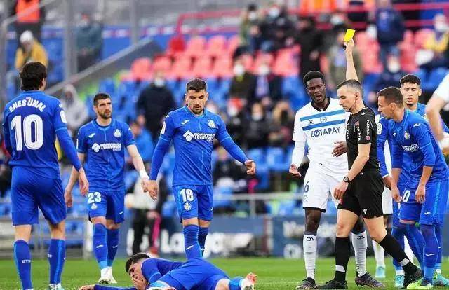 爱游戏注册官网 -国际比赛日毕尔巴鄂竞技备战德甲，更衣室发声细节曝光，质疑声仍在，资深球员宣示担当的简单介绍