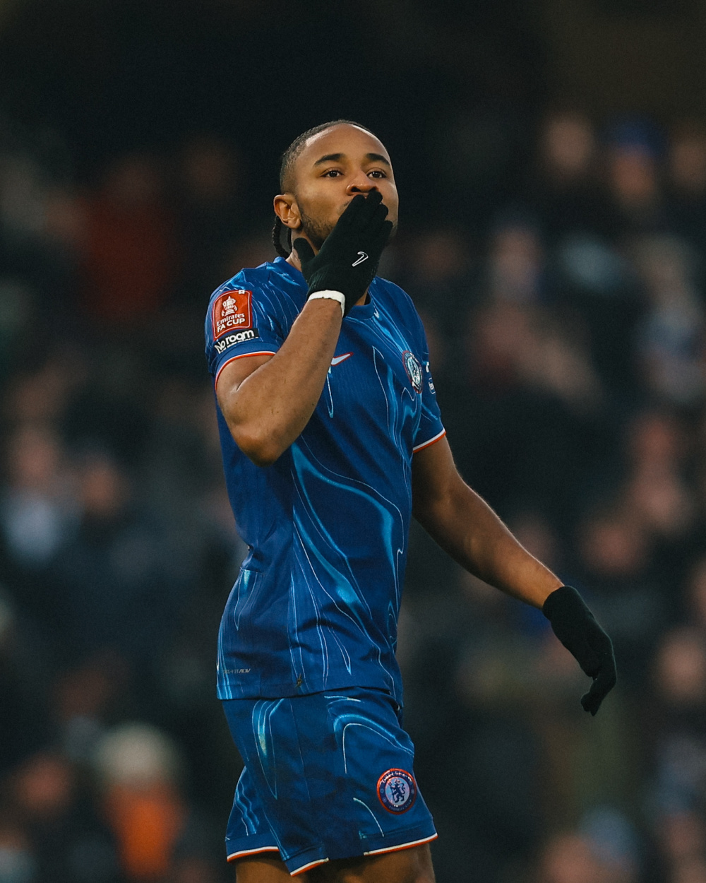 爱游戏线上娱乐 -包含切尔西迎足总杯关键赛，关键时刻远射贴柱，话题不断，训练强度明显提升的词条