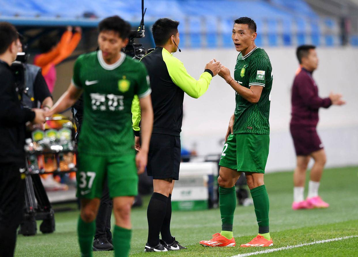 北京国安窗口期战术微调,志在意大利杯名次提升,气氛紧张,控场能力受关注的简单介绍 北京国安窗口期战术微调,志在意大利杯名次提升,气氛紧张,控场能力受关注的简单介绍