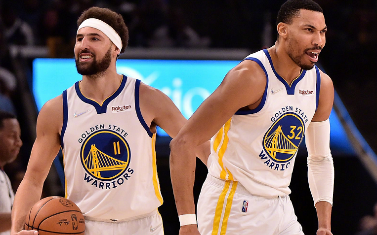 丹佛掘金夺冠 丹佛掘金夺冠