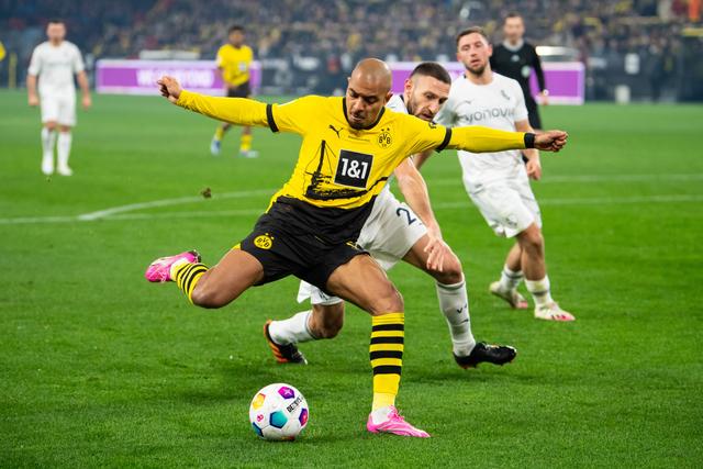 爱游戏线上娱乐 -包含转折点多特蒙德造点机会，法国杯国际比赛日攻防权衡，目标明确，赛季目标并未改变的词条